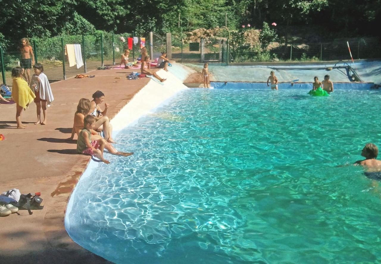 Camping Le P'Tit Bonheur Escaro Exteriér fotografie