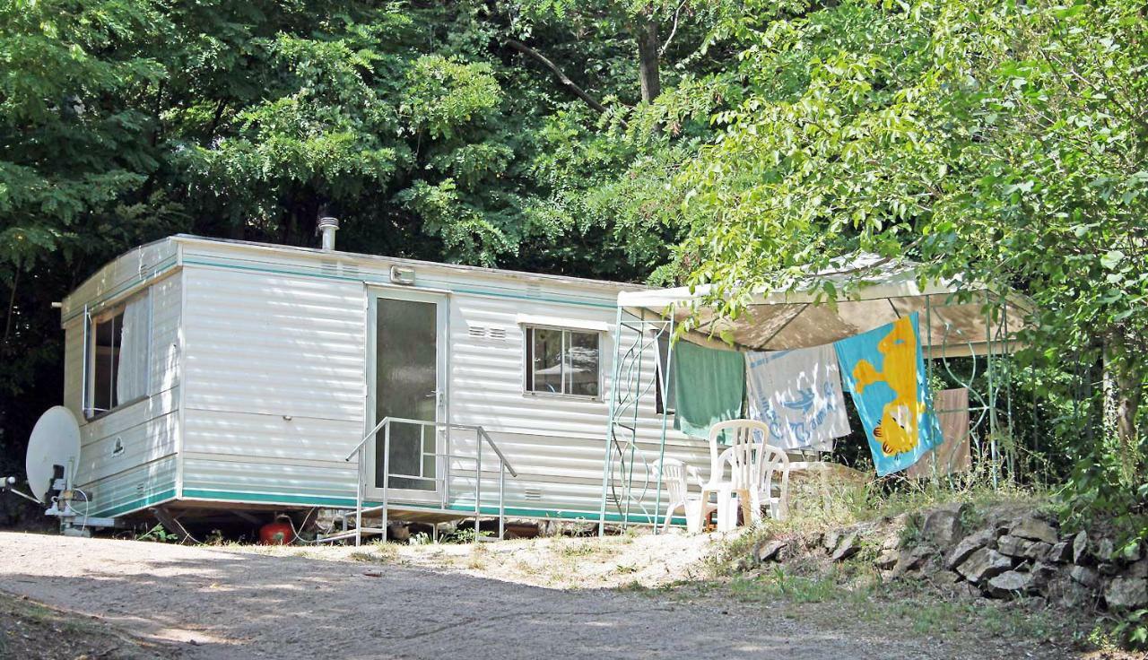 Camping Le P'Tit Bonheur Escaro Exteriér fotografie
