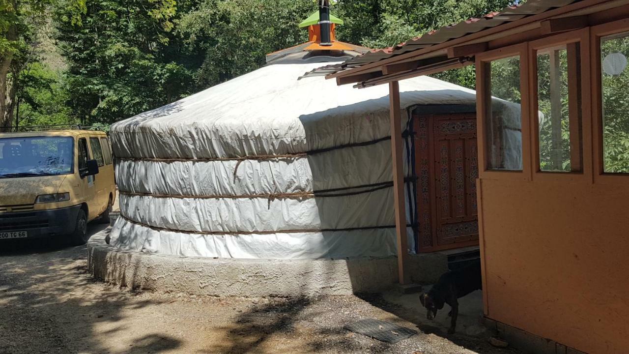 Camping Le P'Tit Bonheur Escaro Exteriér fotografie